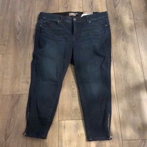 Torrid Bombshell Skinny Jeans Sz 20s